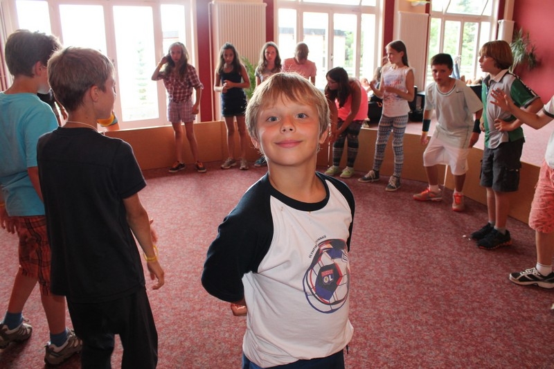 Village Camps International Summer Camp Leysin, Switzerland 2026-08-15 https://www.villagecamps.com/journals_admin/images/698-34-yellowevening (14).jpg